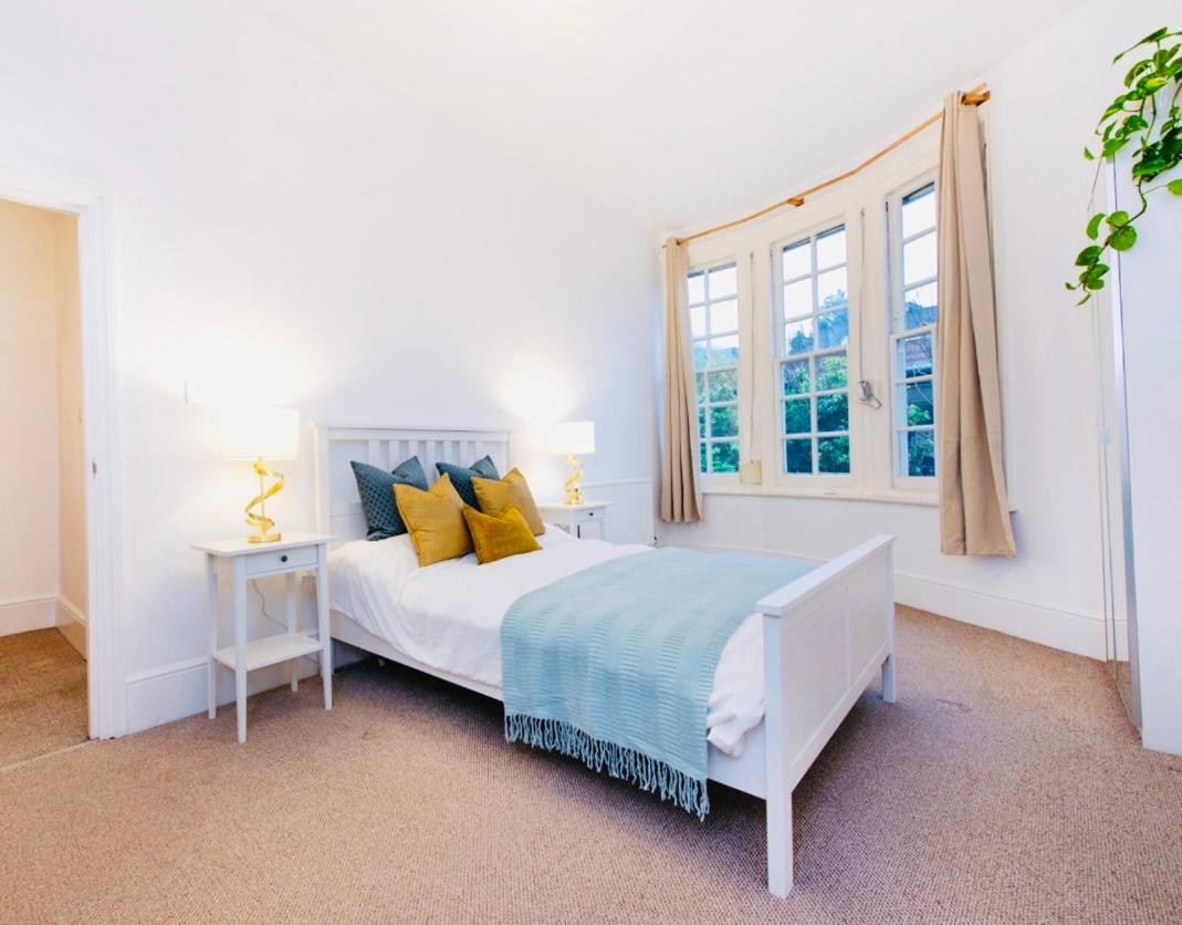 Spacious & Charming Garden Flat -Zone 2- Great For Central London Access ภายนอก รูปภาพ