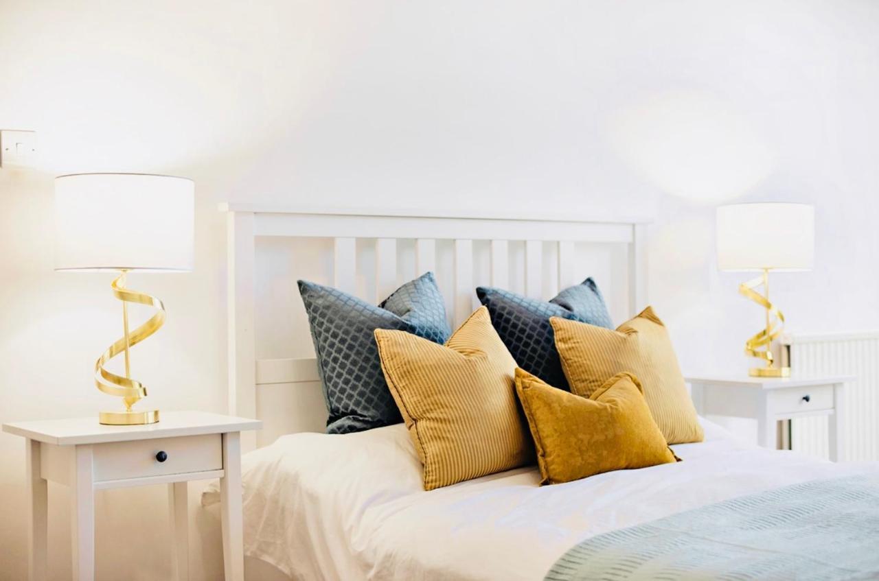 Spacious & Charming Garden Flat -Zone 2- Great For Central London Access ภายนอก รูปภาพ