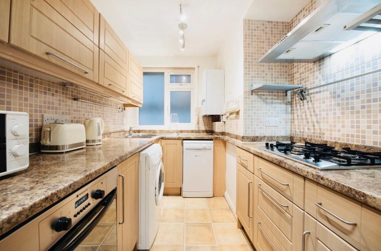 Spacious & Charming Garden Flat -Zone 2- Great For Central London Access ภายนอก รูปภาพ