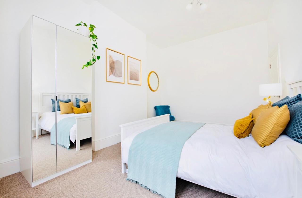 Spacious & Charming Garden Flat -Zone 2- Great For Central London Access ภายนอก รูปภาพ