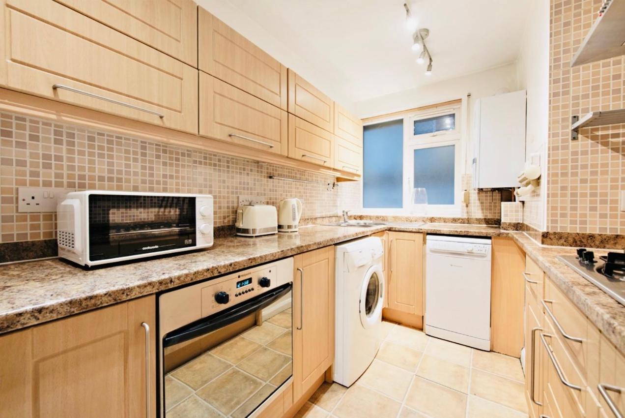 Spacious & Charming Garden Flat -Zone 2- Great For Central London Access ภายนอก รูปภาพ
